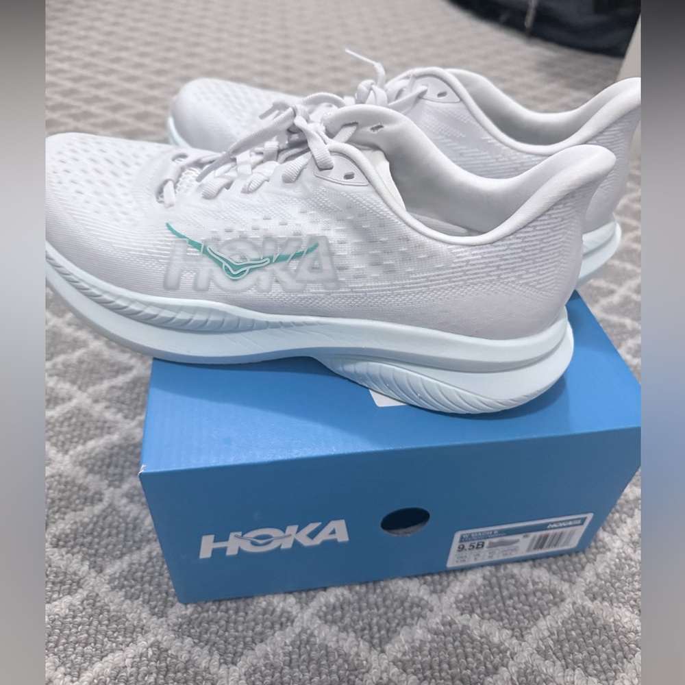Hoka Mach 6